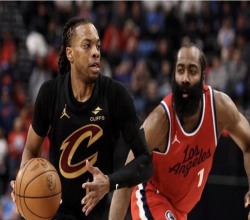 記者：快船認(rèn)為加蘭能與球隊(duì)一起成長(zhǎng)，同時(shí)保持未來(lái)操作的彈性