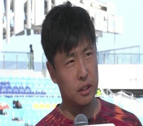 鄭龍退役并轉(zhuǎn)型擔(dān)任海牛助教，他是首位世俱杯進(jìn)球的中國球員