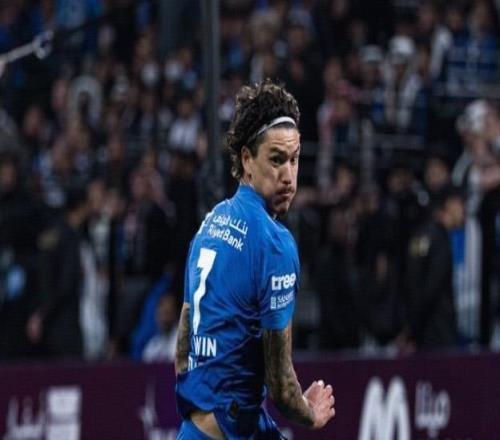 記者：努涅斯不滿新月簽下本澤馬，他感到自己受到了冷落