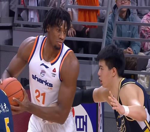 不是奎因！廣東隊(duì)首個(gè)被裁外援曝光，杜鋒欽點(diǎn)之人將離隊(duì)