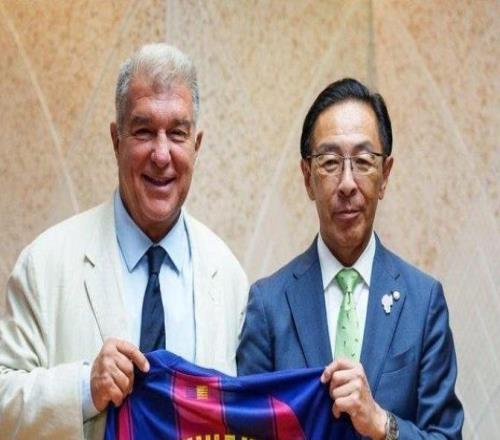 世體：巴薩確認(rèn)倉庫里放著30萬件球衣，且沒有印耐克品牌標(biāo)識(shí)