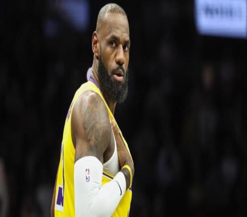 詹姆斯正負值全場第二！被湖人名宿歌頌！被著名科密歌頌！