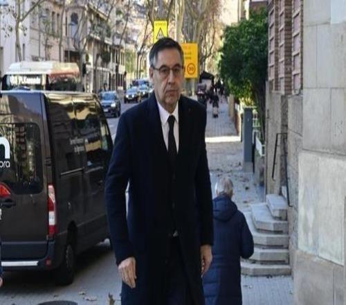 世體：巴薩未采取行動(dòng)阻止皇馬調(diào)閱內(nèi)部文件，巴托梅烏很意外