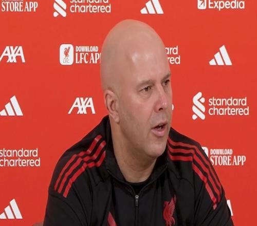 斯洛特：弗林蓬將缺戰(zhàn)曼城，戈麥斯有望出場(chǎng)但不太可能首發(fā)