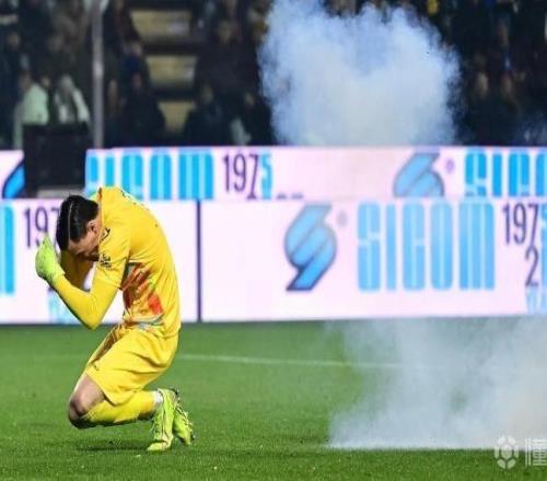 意甲官方：因其球迷投擲煙花等行為，對國米罰款5萬并特別警告