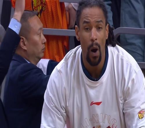 朱芳雨賭對了！CBA外援市場又一“內(nèi)線大魚”，或被廣東隊搶下