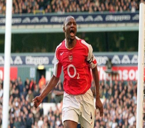 維埃拉：我效力的那支阿森納很團(tuán)結(jié)也很謙遜，球員愿承擔(dān)責(zé)任