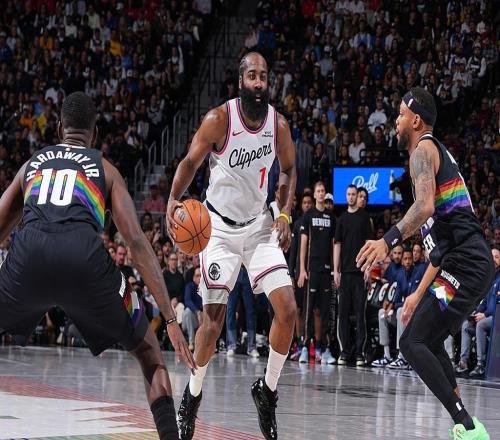 6年換5隊(duì)，哈登被封“流浪巨星”