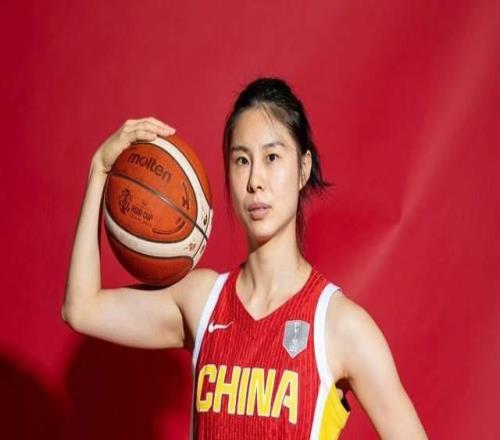 中國女籃最新訓(xùn)練出爐！王思雨、張子宇歸隊，將出戰(zhàn)5場熱身賽