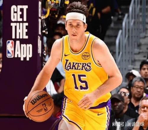 湖人戰(zhàn)費(fèi)城被看好，重回主場(chǎng)兵強(qiáng)馬壯，對(duì)手兩核心拖后腿