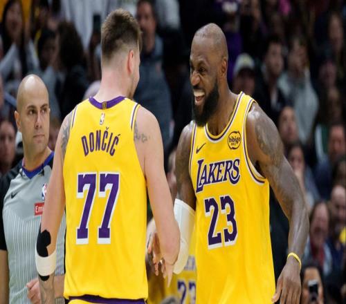 東契奇致敬偶像：能夠成為詹姆斯職業(yè)生涯的一部分！太不可思議！