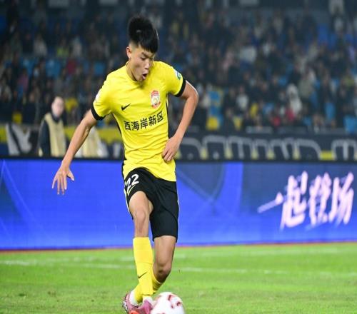 海港兩官宣！后防換血，亞洲杯亞軍核心到位，港澳臺(tái)后衛(wèi)離隊(duì)