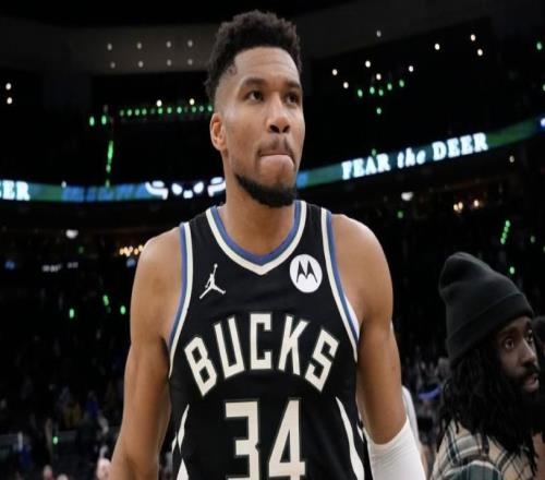 名記：若截止日前沒能交易，雄鹿或在剩余賽季徹底雪藏字母哥