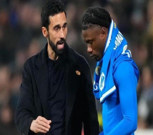 記者：看不慣皇馬球員質(zhì)疑主帥權(quán)威，更可氣是俱樂部放任不管