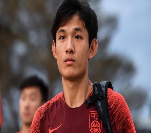 塵埃落定海港引援祭神操作如愿簽中超搶斷王王燊超最佳接班人