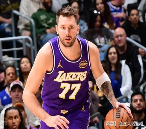 NBA最新排名！東部第一大爆冷，湖人升到第五，火箭給三隊(duì)送溫暖