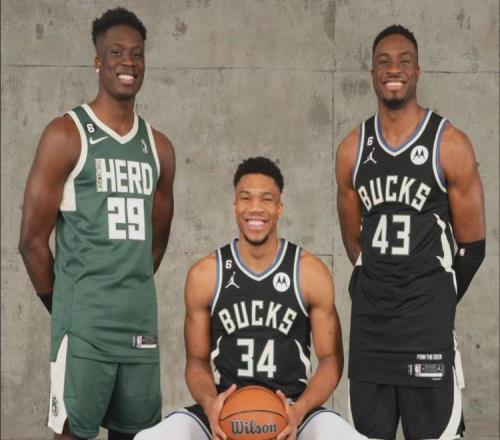 2換2！雄鹿達(dá)成交易！字母哥宣布留隊