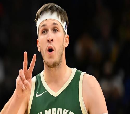 湖人今夏將猛追字母！有頂薪空間可簽換里夫斯：為詹皇離隊(duì)做準(zhǔn)備