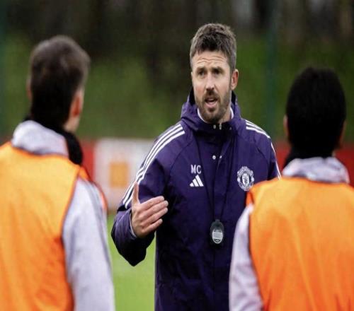 卡里克上任即“松綁”：廢除兩位前任的鐵律，曼聯(lián)更衣室煥然一新