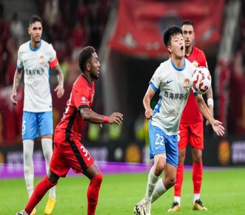 3筆過百萬歐！中超冬窗轉(zhuǎn)會費(fèi)TOP10：國產(chǎn)后衛(wèi)143萬歐，申花2人