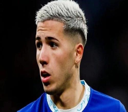 加入藍(lán)軍三個(gè)賽季，晉級(jí)成世界頂級(jí)選手：有恩佐的藍(lán)軍給人新希望