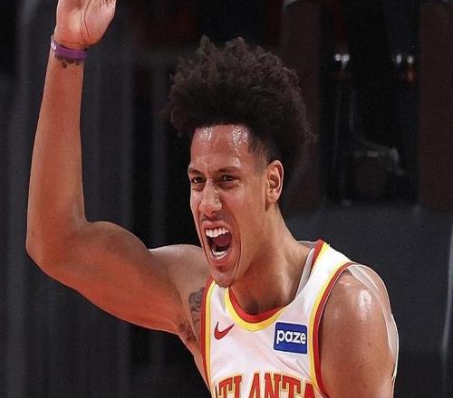 水貨狀元8中0鷹王連場(chǎng)三雙，新援26+11+5+4封蓋，老鷹險(xiǎn)勝爵士