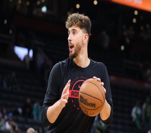 首秀26+11+5！火箭棄將爆發(fā)，只拿底薪遠勝申京，斯通不該放走他