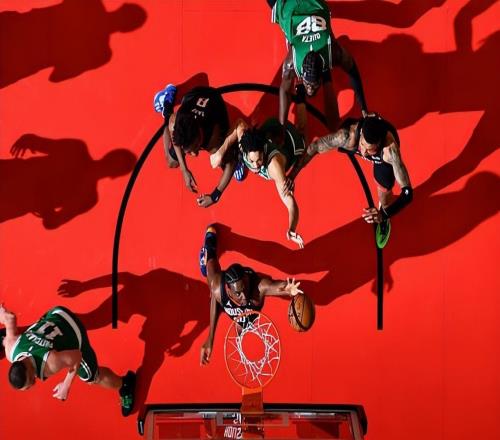 3年2110萬火箭重金簽下的替補(bǔ)中鋒每場比賽只能出場10來分鐘