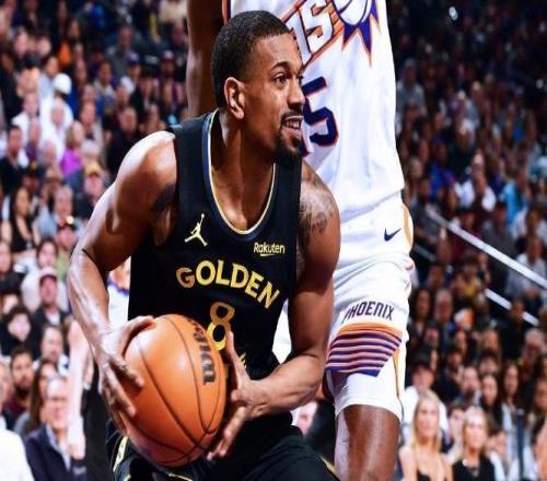 落選秀20+6+4+2追夢躺贏，狄龍空砍24分，勇士逆轉(zhuǎn)太陽創(chuàng)NBA紀錄