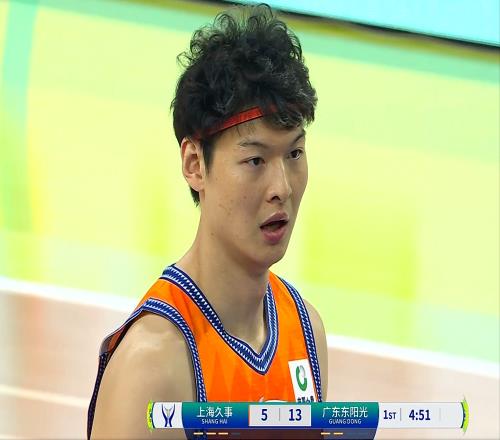 王少杰血灑賽場，奎因37分廣東隊(duì)被淘汰，偰李永煒9助攻小將15分