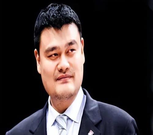 籃協(xié)主席姚明：9年收入超20億，男籃7年退步不怨他