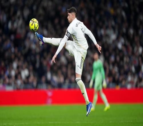 阿斯：阿韋洛亞希望皇馬球員踢慣用位置，巴爾韋德將回到中場