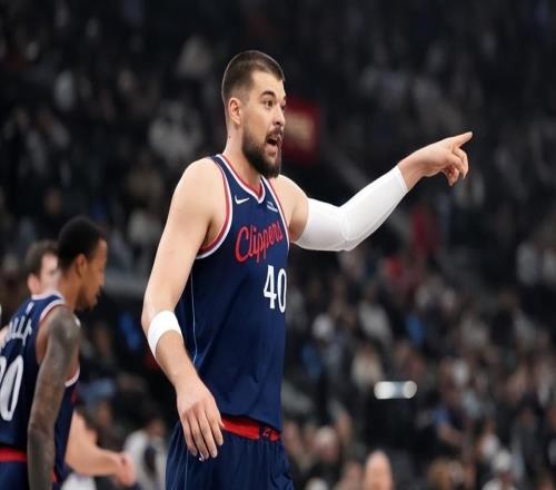 吃下祖巴茨沒(méi)有問(wèn)題，問(wèn)題是步行者為什么要送給快船這么多籌碼