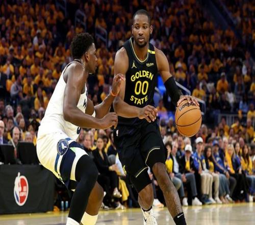 NBA截止日兩大輸家，勇士一步錯(cuò)步步錯(cuò)，火箭拒絕送上門的后衛(wèi)