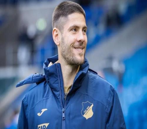 18場(chǎng)8球，克拉馬里奇是聯(lián)賽對(duì)拜仁進(jìn)球最多的德甲現(xiàn)役球員