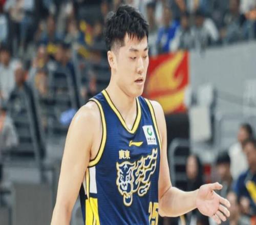 廣東104113上海1喜3憂！黃明依奇兵，內(nèi)線+張皓嘉沒法看！