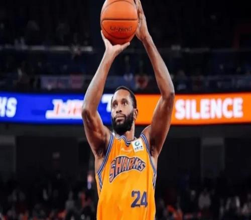 上海113104廣東晉級(jí)四強(qiáng)球員評(píng)價(jià)：5人優(yōu)秀，3人及格，4人低迷