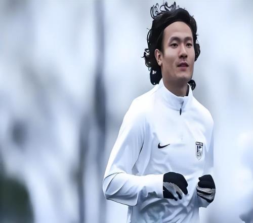 亞泰和英博球迷都看不上的后腰！如今卻官宣加盟國(guó)安，引發(fā)熱議