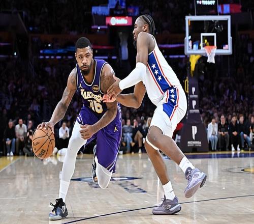 最后一節(jié)大殺四方，但湖人后場(chǎng)大閘在前三節(jié)的表現(xiàn)卻堪稱災(zāi)難