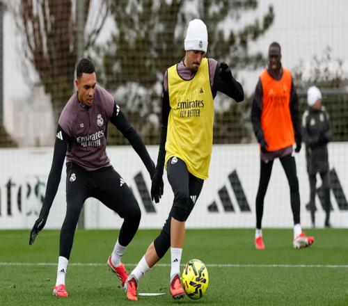 久傷初愈！阿諾德有望本輪復(fù)出，迎2026年皇馬首秀