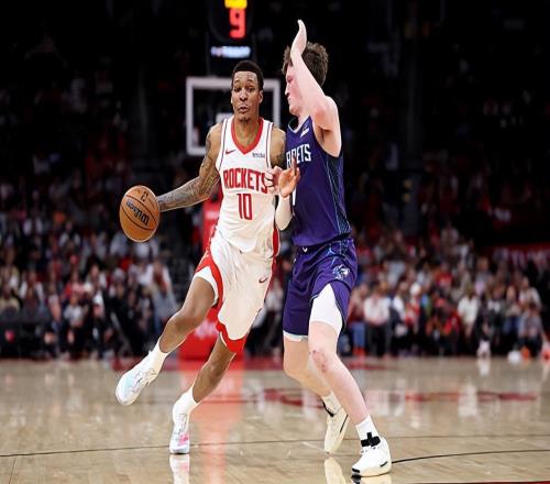 逆向行駛火箭慘敗黃蜂但鋒線新星竟然在攻防兩端都表現(xiàn)尚可