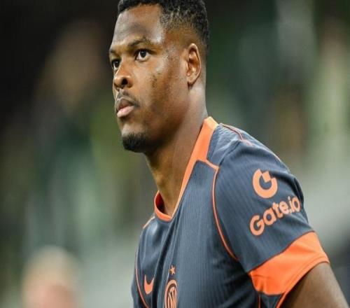 還是要走！國(guó)米跟隊(duì)發(fā)文證實(shí)，荷蘭飛翼與藍(lán)黑軍團(tuán)“緣分已盡”