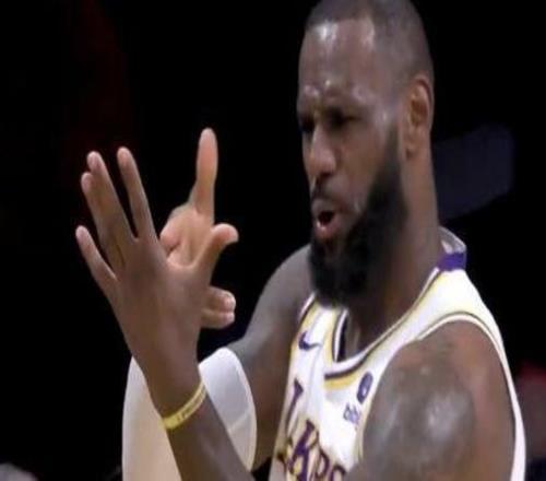 詹姆斯20分無東湖戰(zhàn)勝無庫勇，沒有庫里勇士只能擊鼓傳花