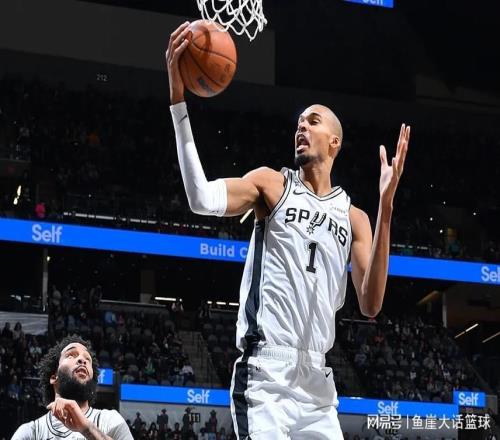 完勝！文班16+11狀元12中5，卡斯爾40+12+12創(chuàng)紀錄，克萊也真盡力