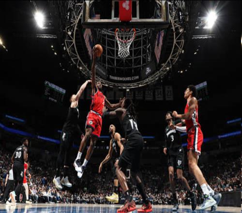 新援未出戰(zhàn)萊昂納德轟下41分率快船繼續(xù)北伐！賽后：要保持侵略性