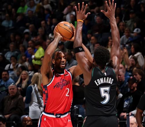 NBA積分榜又亂了！快船19分大勝，森林狼排第6，尼克斯11189綠凱