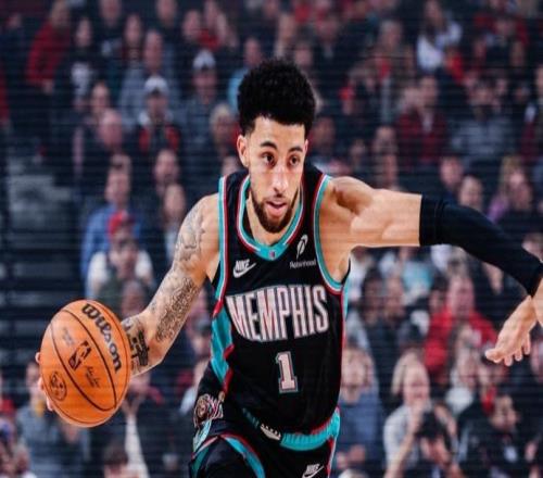 庫(kù)里退出全明星！霍福德16+9+6追夢(mèng)格林7失誤，勇士17分逆轉(zhuǎn)灰熊