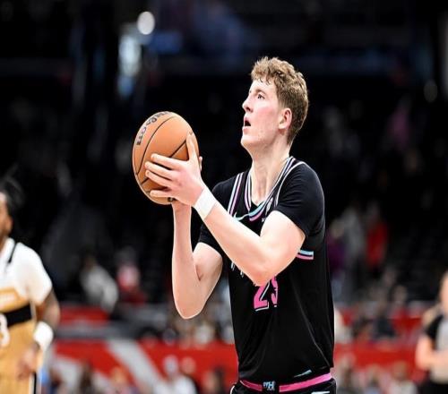 面對(duì)弱旅奇才，熱火首輪秀終于打出了一場(chǎng)攻守兼?zhèn)涞娜苄捅憩F(xiàn)