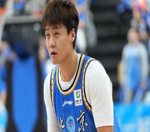 CBA官方罰單：趙睿嚴重不當評論停賽3場罰款5萬首鋼罰5萬