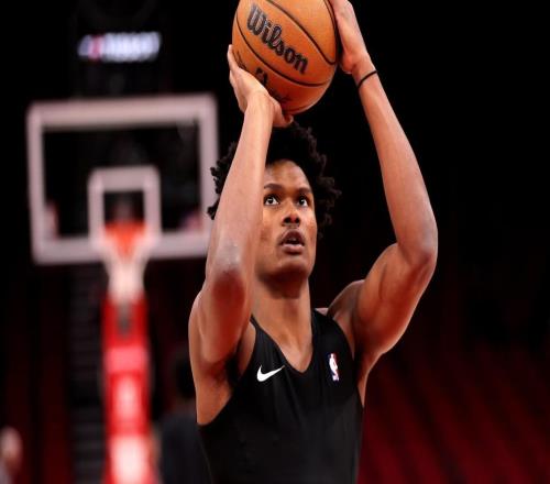 火箭再戰(zhàn)快船！主隊(duì)3人缺陣+2人或輪休，客隊(duì)萊昂納德出戰(zhàn)成疑